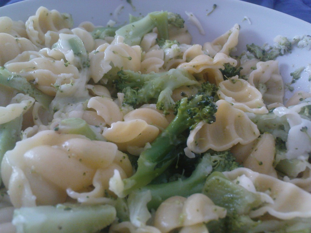 Pužići sa brokolijem